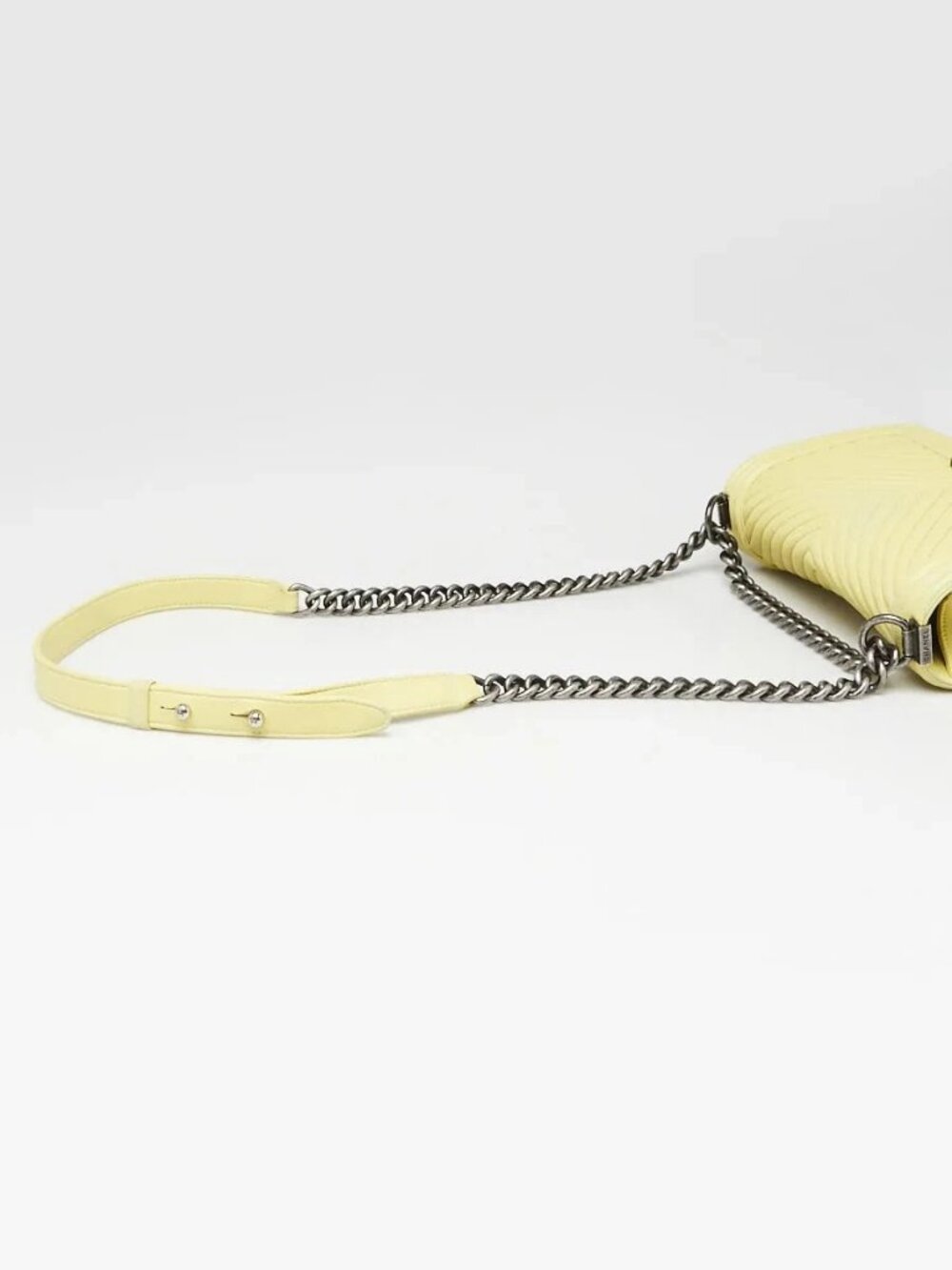 Chanel Light Green Chevron Quilted Lambskin Leather Medium Boy Flap Bag - Picture 6 of 9